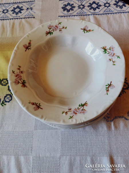 12 db-os Zsolnay porcelán lila barackvirág mintás tányér