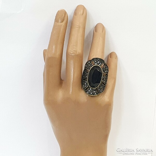 Vintage fekete kristály Gyűrű markazit berakásokkal
