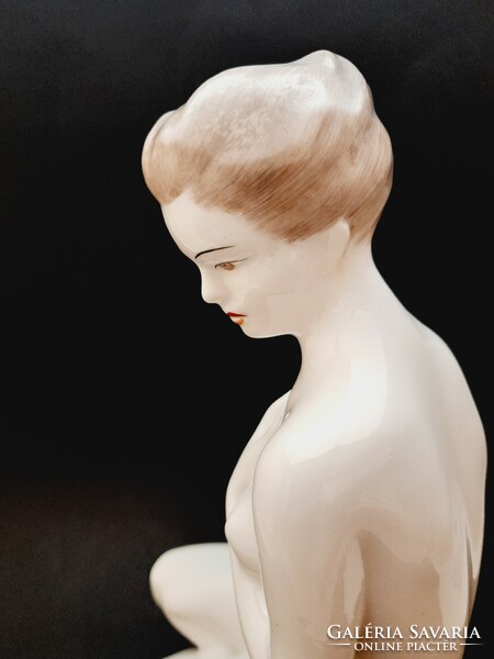 Hollóházi porcelán női akt, 30 cm