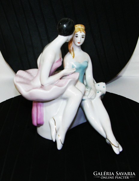 Pihenő balerinák - I.o. Kijevi páros porcelán figura