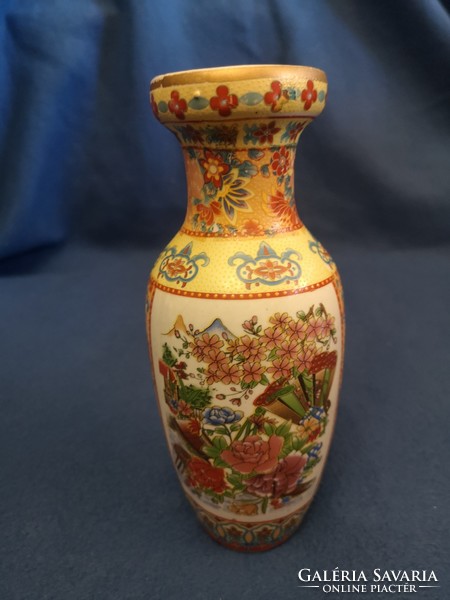 Kínai porcelán váza