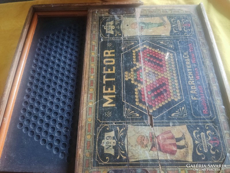 Meteor mosaic game from the 1900s