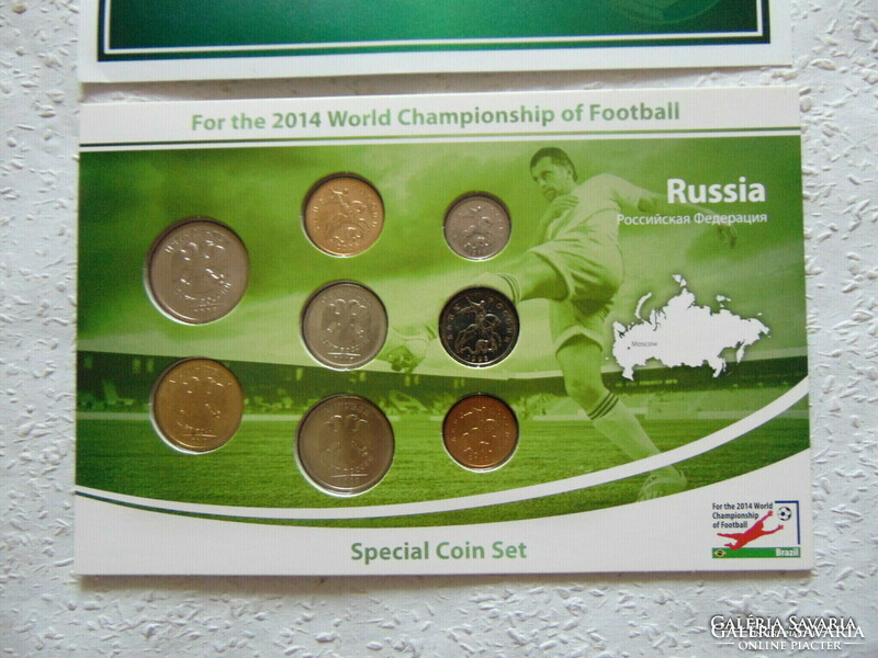 Russia Soccer World Cup 8 coins in a blister!