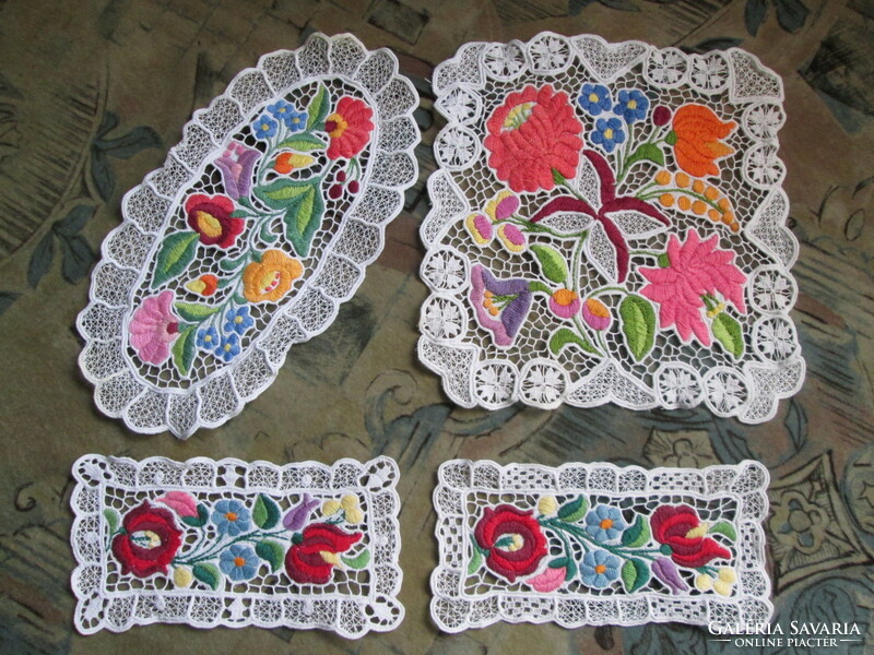 Riselt embroidered tablecloths