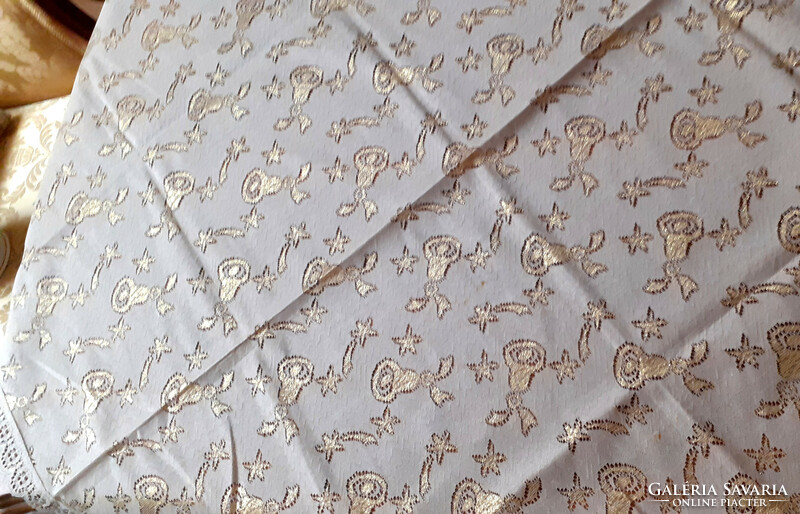 Thin gold thread, new Christmas tablecloth. 98X100 cm