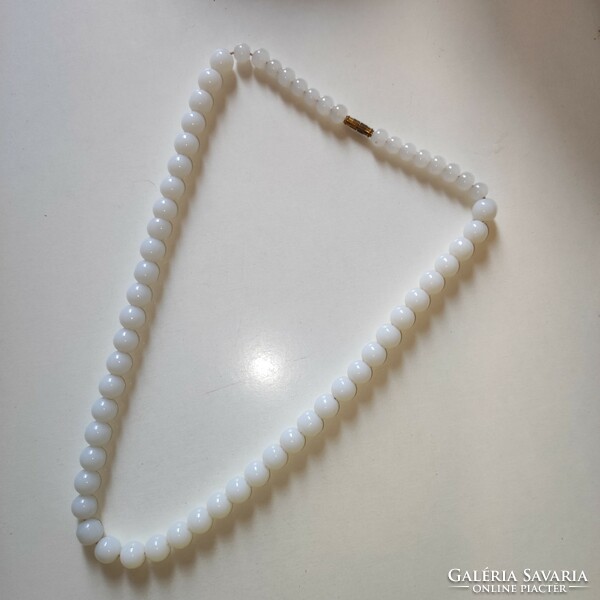 -20% Off discount! Antique milk glass string of beads 62cm