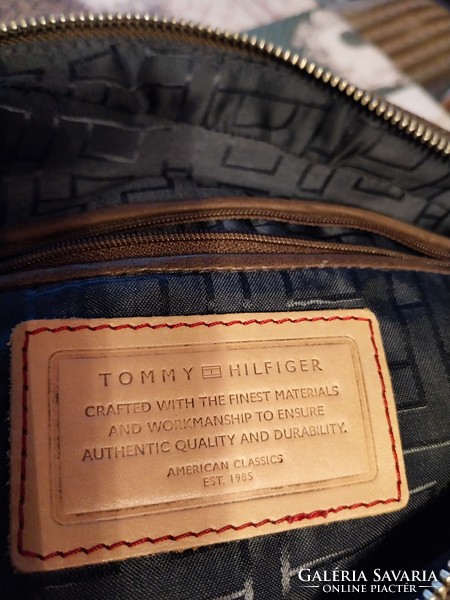 Original tommy hilfiger, brown leather bag
