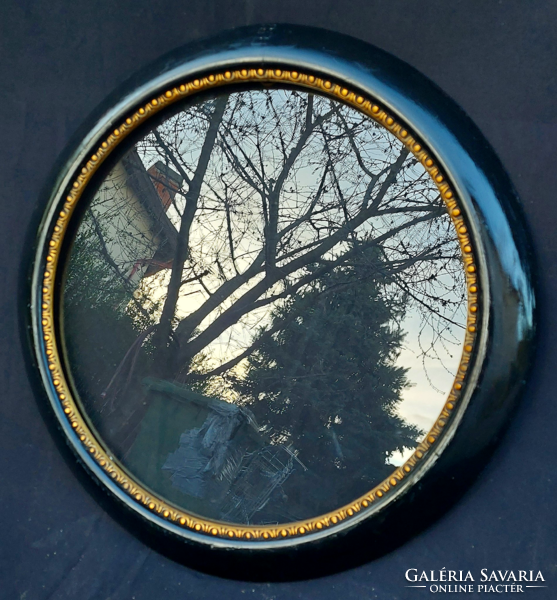 Beautiful, rare round Biedermeier picture frame, 52 cm in diameter with original glass