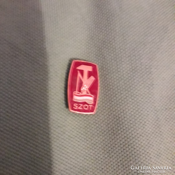 Old rare national council of trade unions small badge badge as shown in the pictures