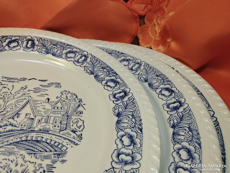 English porcelain large flat serving bowl, centerpiece