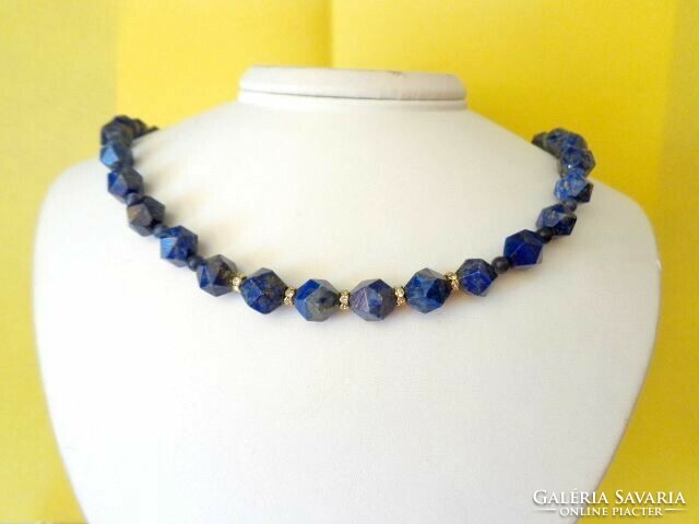 Lapis lazuli polygonal grain mineral necklace