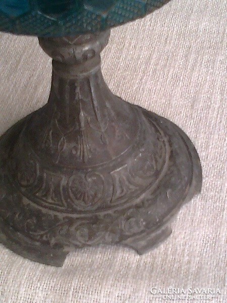 Kerosene lamp, with spiater base (marked, but damaged)