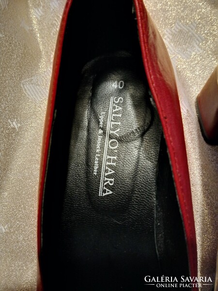 Elegant women's leather shoes size 40