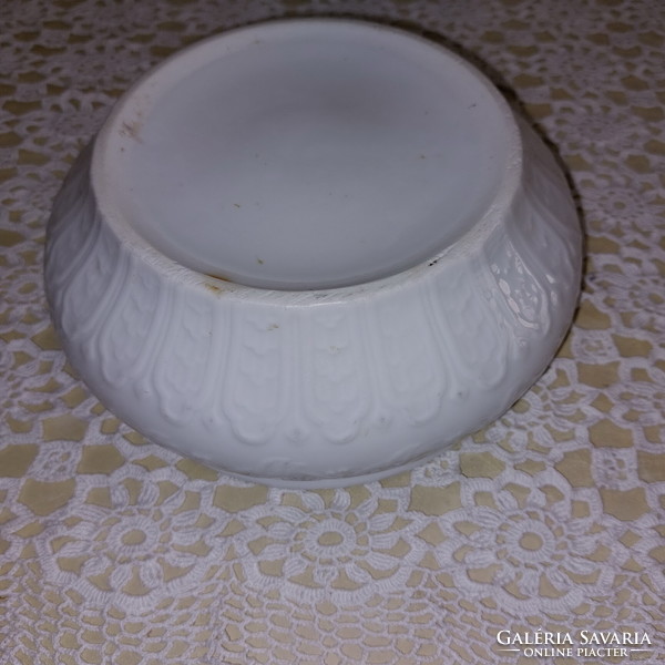 White very nice patterned garnish bowl, serving bowl