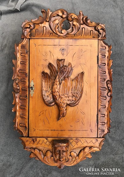Antique, carved decoration wall cabinet, hunting cabinet!