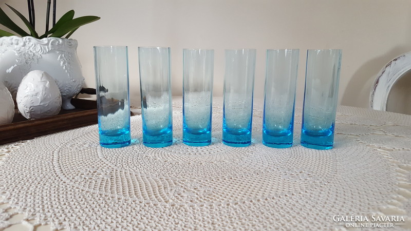 Csodás kékszínű,keskeny üveg csőpohár 6 db.