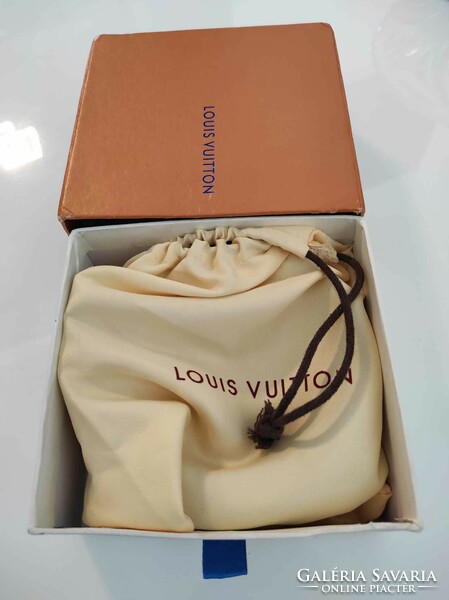Louis vuitton new men's belt in original box size: 48/120