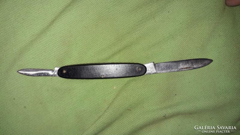 Antique double-edged knife with vinyl handle 6 cm - 3 cm with blades spread out, total length 16 cm according to the pictures