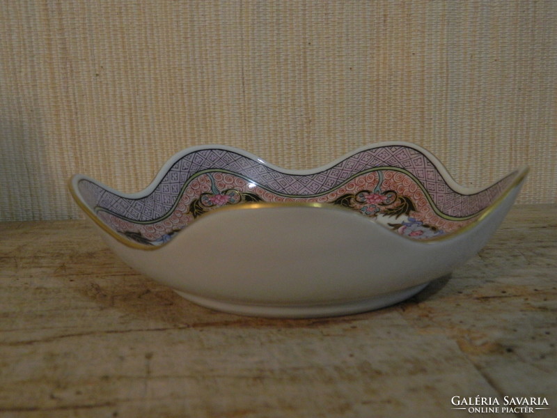 Herend bowl with Peking pattern