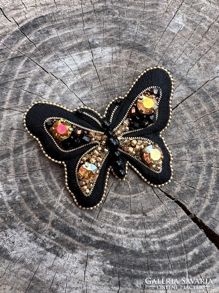 Fekete-arany köves pillangó bross