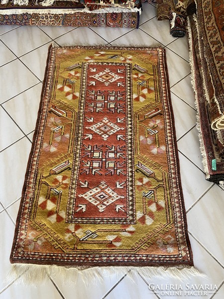 Antique Turkish milas carpet 83x150