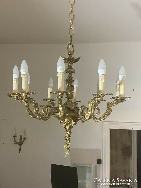 Bronze chandelier with 10 arms. With 2 wall brackets