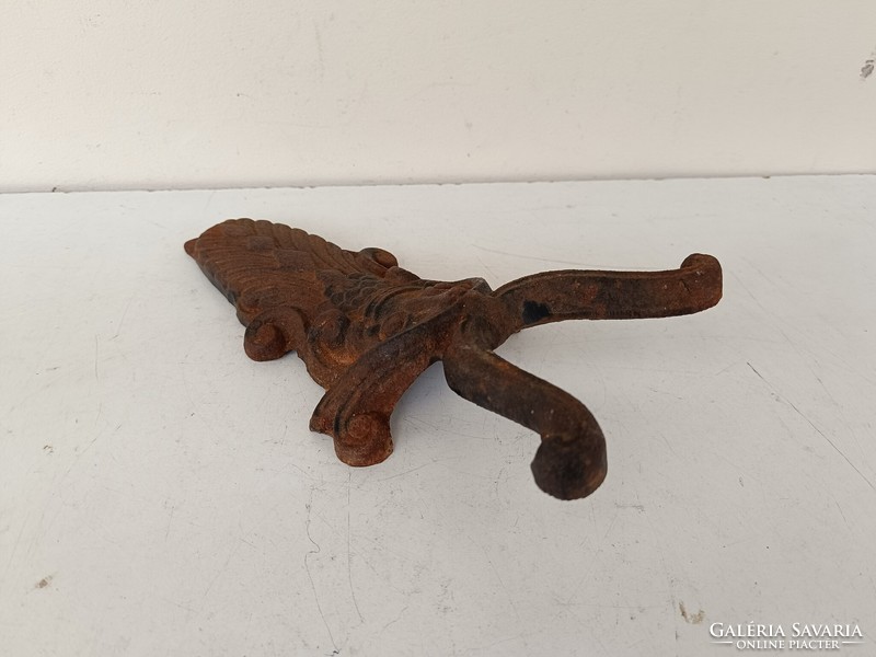 Antique iron beetle-shaped boot puller boot puller cast iron rusty 924 8619