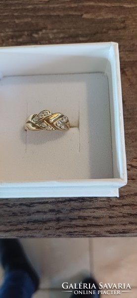 14 karátos aranygyűrű 3,3 gramm gyönyörű eladó