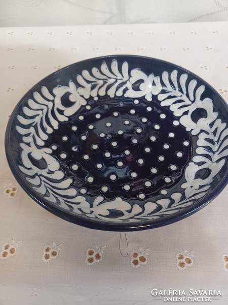 Retro applied art blue and white ceramic wall plate