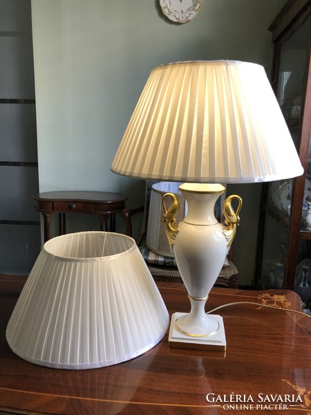 Pair of antique-style but new silk lampshades for Herend, Zsolnay and bronze lamps