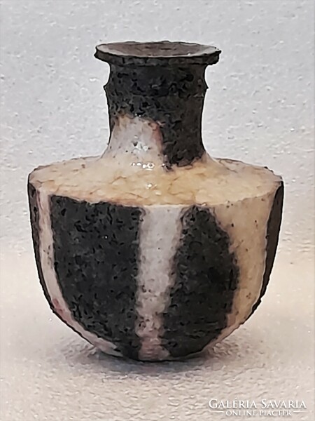 P. Benkő Ilona miniatűr raku kerámia váza