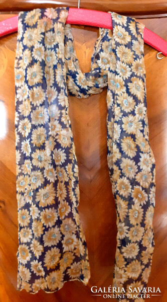 Yellow floral muslin scarf. 30X150 cm