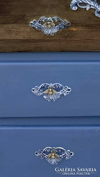 Vintage 4-drawer chest of drawers