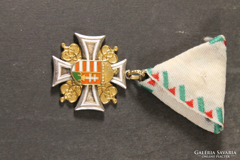 Hungarian coat of arms officer's cross 445