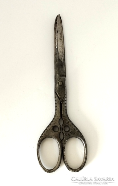 Old marked nun scissors