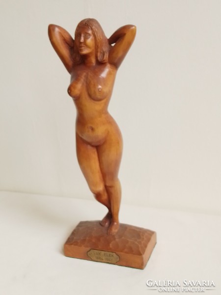 Faragott fa álló női akt szobor 36,5 cm, Maugsch Gyula szobra alapján, Lux Elek réztábla a talpon