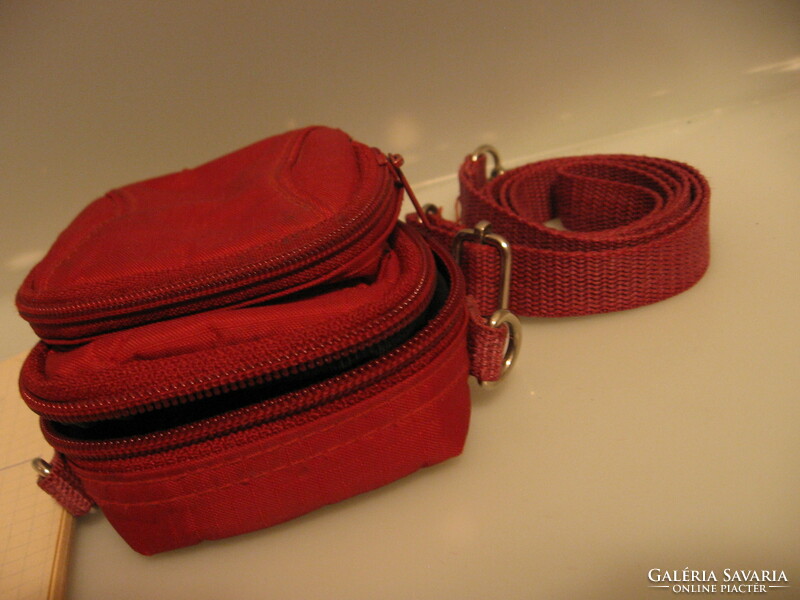 Marco polo piros mini táska övre és vállon keresztbe