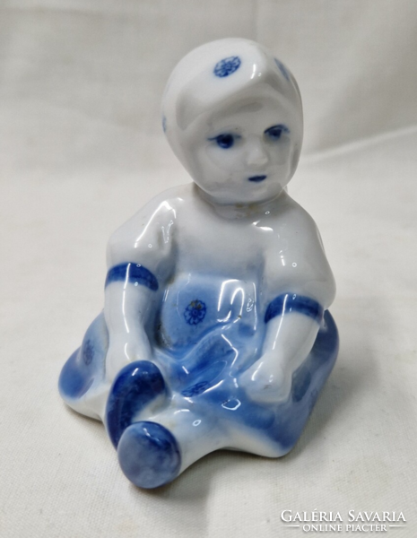 Sinkó András tervezte Zsolnay kék színű Annuska porcelán figura hibátlan állapotban 7 cm.