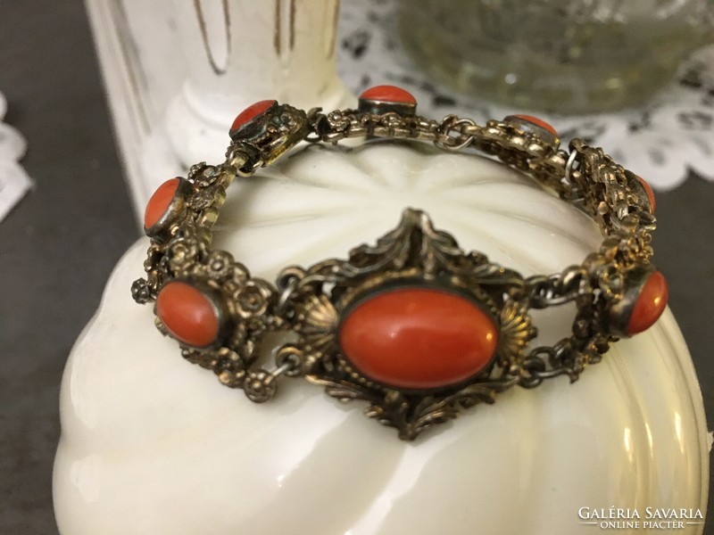 Wonderful antique gold plated silver jewelry with beautiful coral stones
