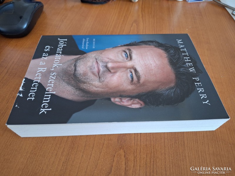 Good friends, Matthew Perry... 3 books in one. HUF 12,900
