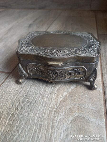 Csodaszép régi ezüstözött ékszertartó doboz (6x12,8x9,8 cm)