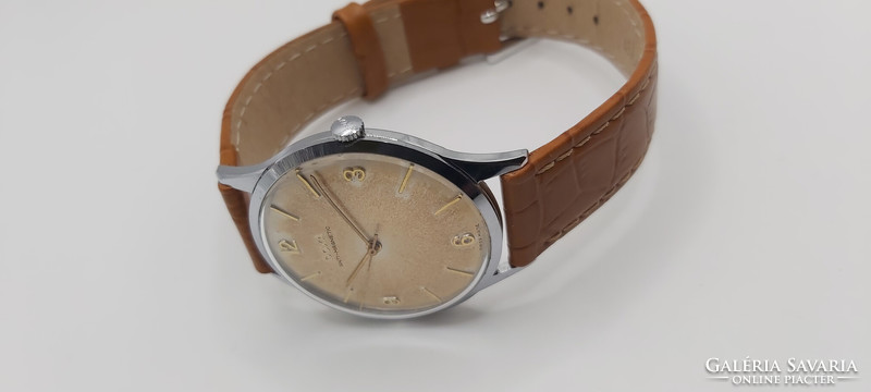 Very nice 1966 doxa ffi wristwatch