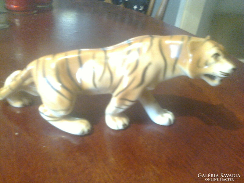Royal dux: tiger, 20 x 9 cm, flawless