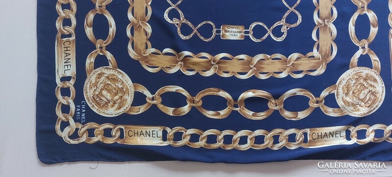 Chanel 100% silk scarf large size !!!