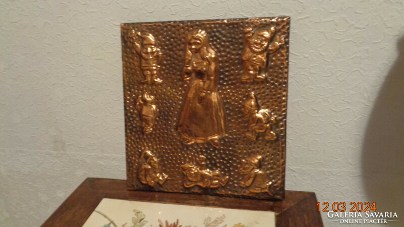 Red copper relief, wall picture, on it, Snow White and the Seven Dwarfs 26 x 26 cm