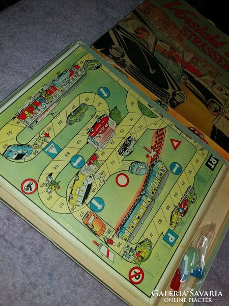 1950. Antique German be careful on the roads, rare board game, perfect condition according to the pictures