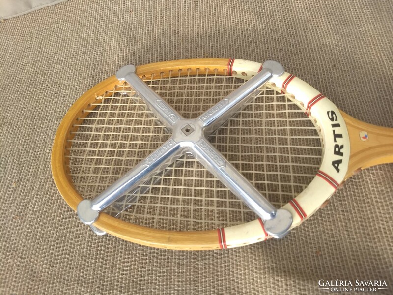 Artis saturn wooden frame tennis racket with aluminum tensioner