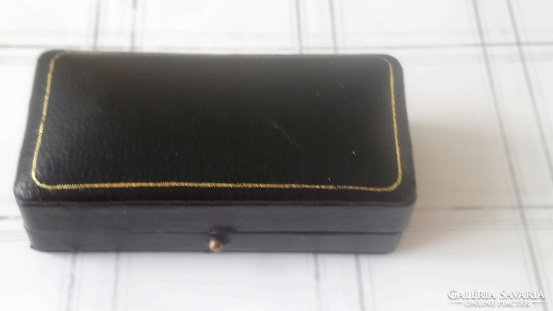 Antique leather-covered jewelry box (for brooches)