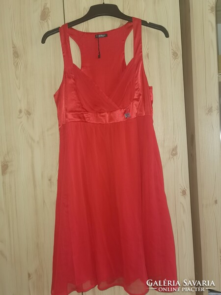 Motivi made in Italy original pink casual dress is a specialty