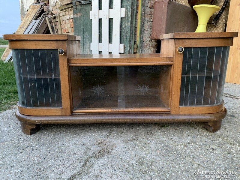 Mid-century retro small-style loading and unloading glass display case polished glass circa 1940